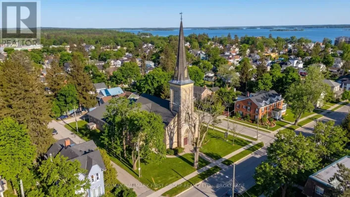 175 STONE STREET S, Gananoque