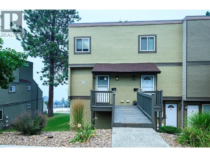 1750 SUMMIT Drive Unit# 6, Kamloops