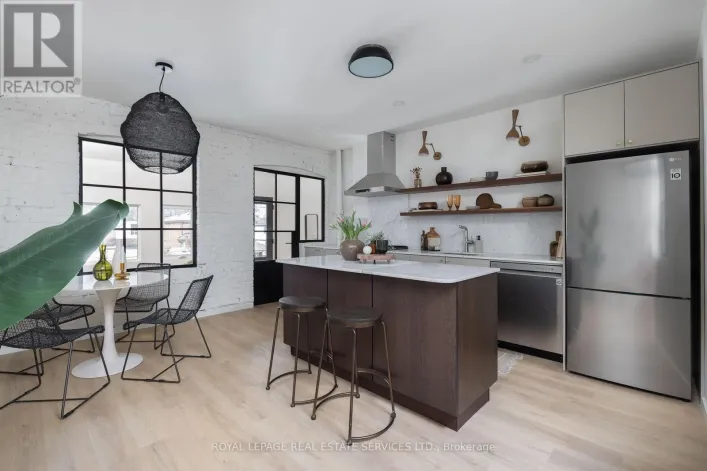 1752A ST. CLAIR AVENUE W, Toronto