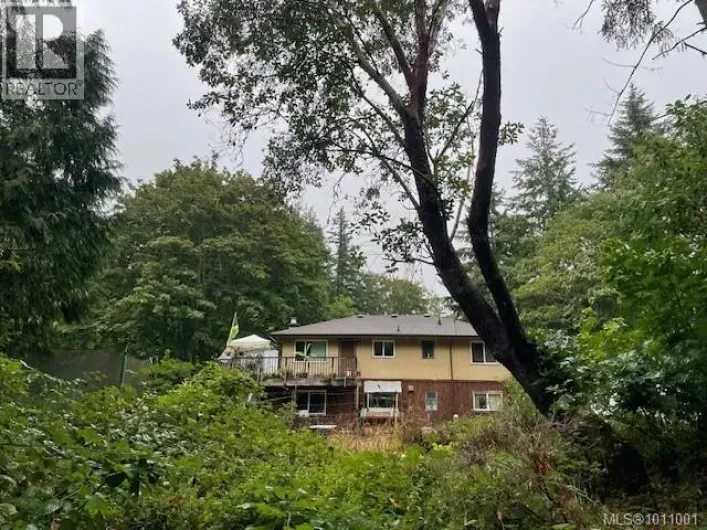 1753/1755 Fulford-Ganges Rd, Salt Spring