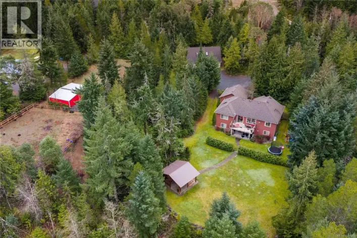 1755 Galvin Pl, Qualicum Beach