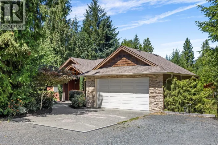 1755 Galvin Pl, Qualicum Beach