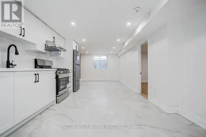 176 CHERRYWOOD DRIVE, Newmarket