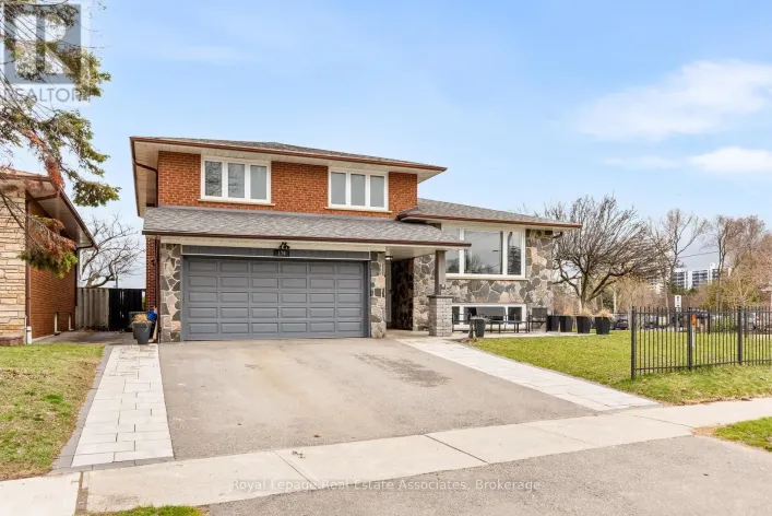 176 DAPHNE AVENUE, Mississauga