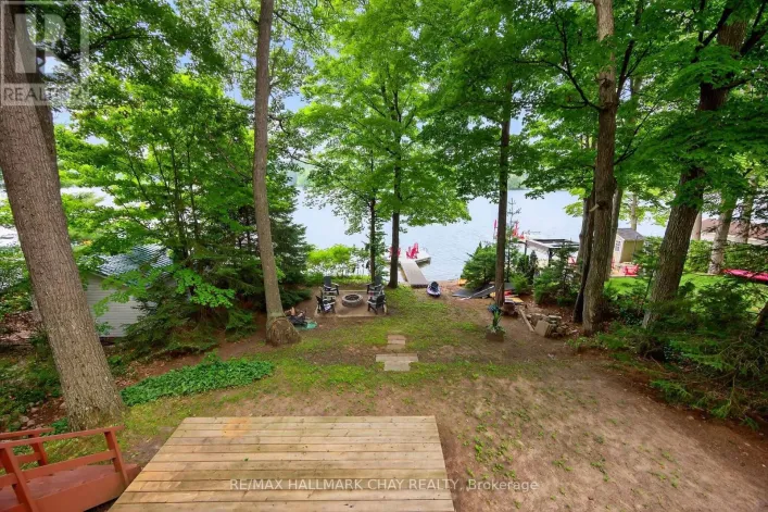 176 FARLAIN LAKE ROAD E, Tiny