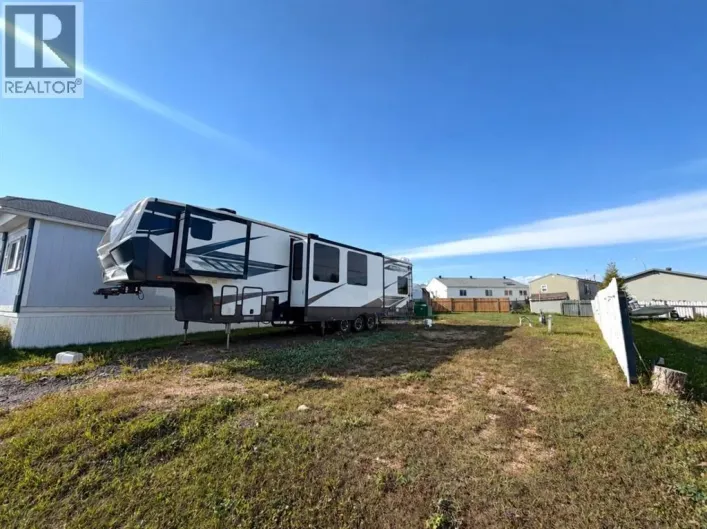 176 Greenwich Lane, Fort McMurray