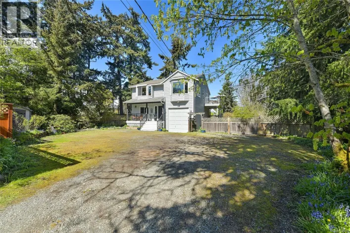 176 Island Hwy, View Royal