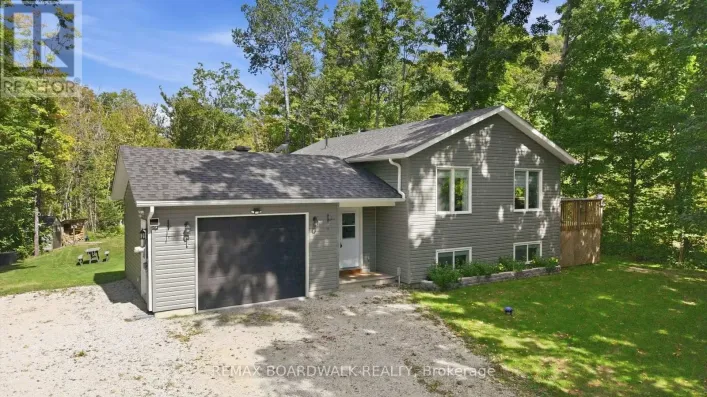 176 MAPLE STREET, Lanark Highlands