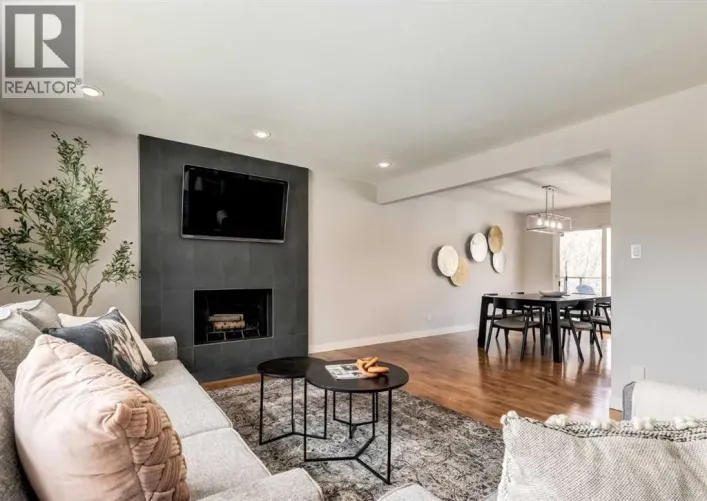 176 Mapleburn Drive SE, Calgary