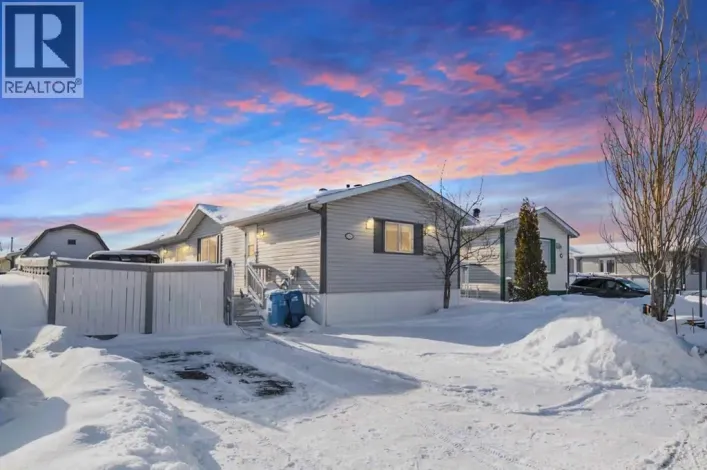 176 Mckinlay Crescent, Fort McMurray