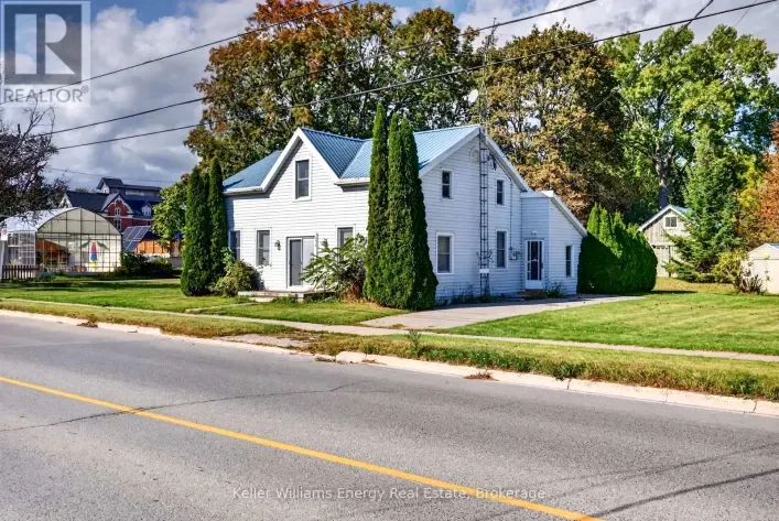 176 WELLINGTON MAIN STREET, Prince Edward County