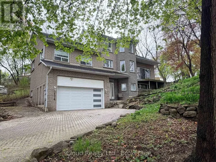 176 WYNDHAM STREET, Mississauga