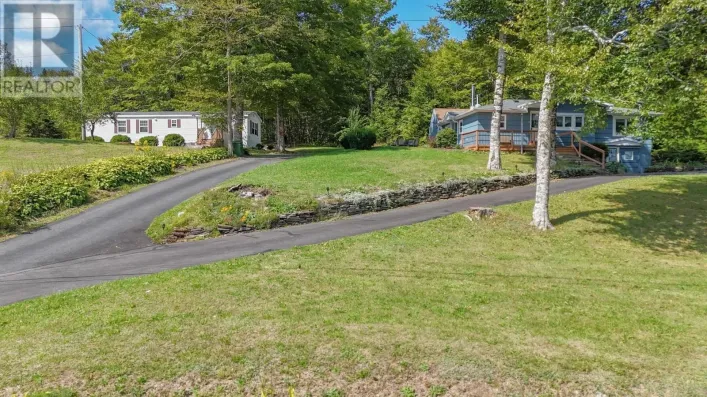 17600 & 17604 Highway 103, Italy Cross