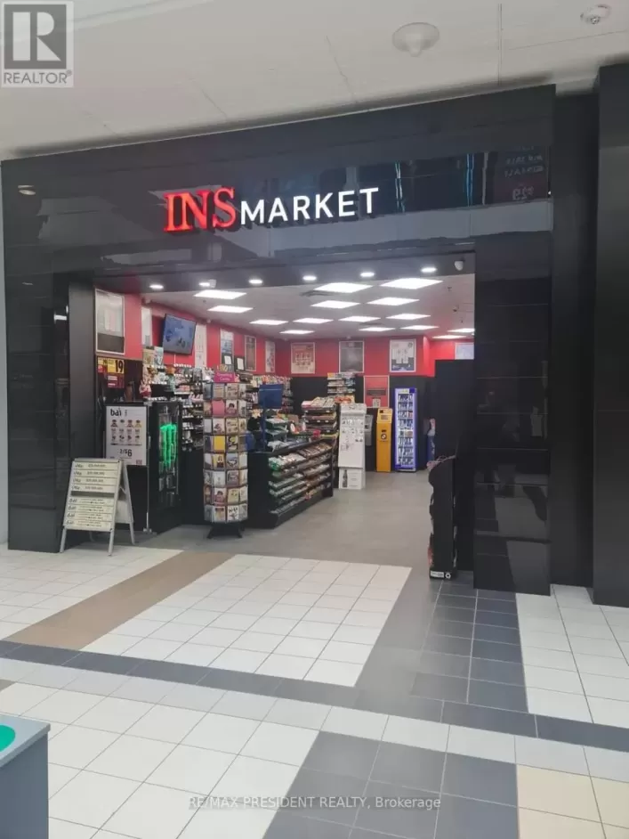 17600 YONGE STREET, Newmarket