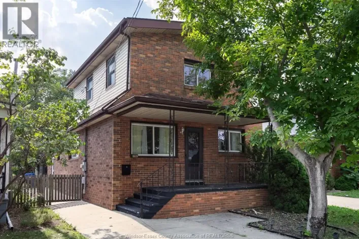 1761 Benjamin AVENUE, Windsor