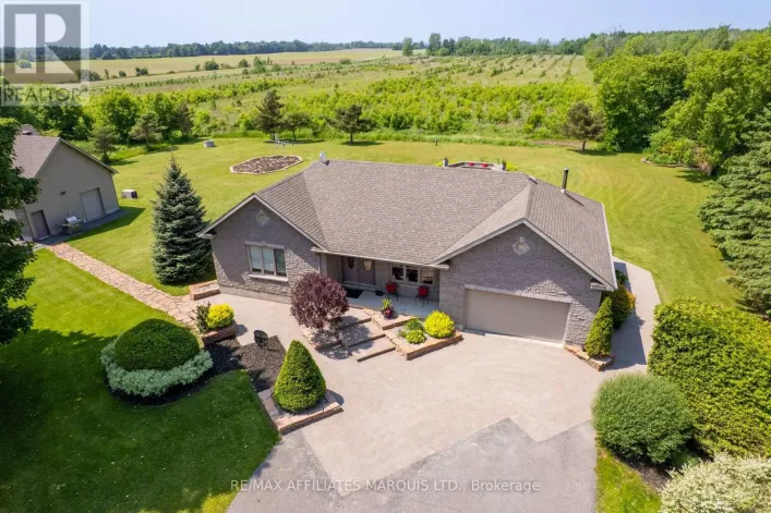 17623 SANDRINGHAM ROAD, North Stormont