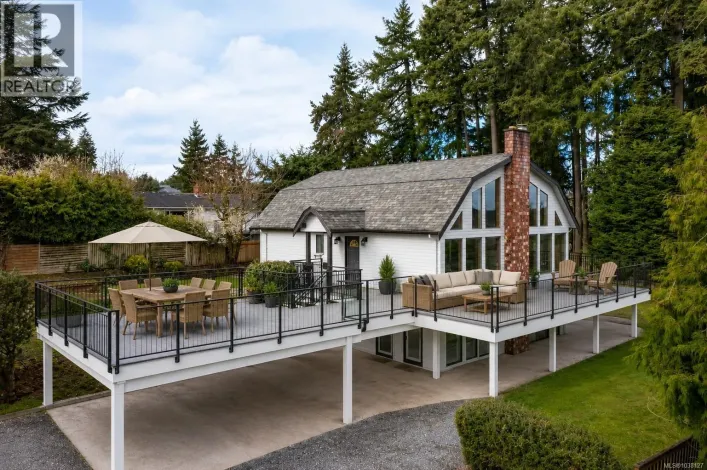 1766 Pritchard Rd, Cowichan Bay
