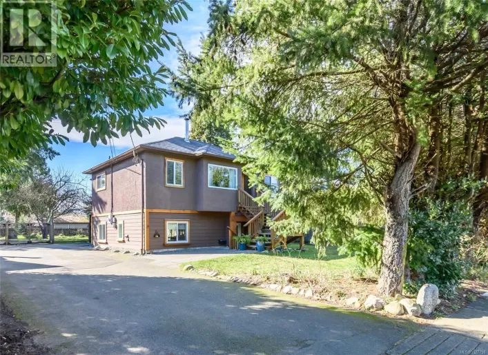 1767 Piercy Ave, Courtenay