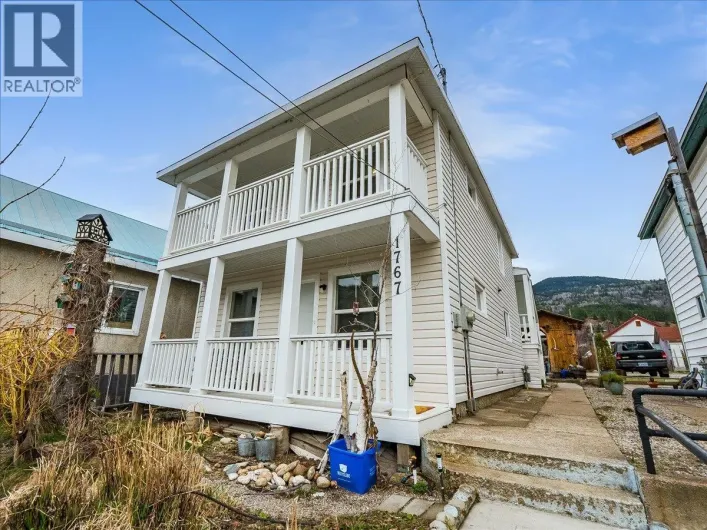 1767 Second Avenue, Trail