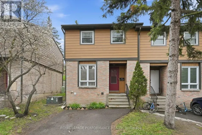 1767 TRAPPIST LANE, Ottawa