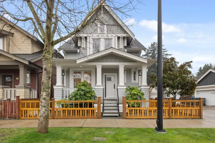 177 172A STREET, Surrey