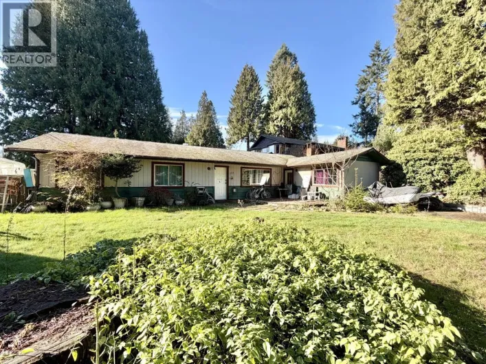 177 PRATT ROAD, Gibsons