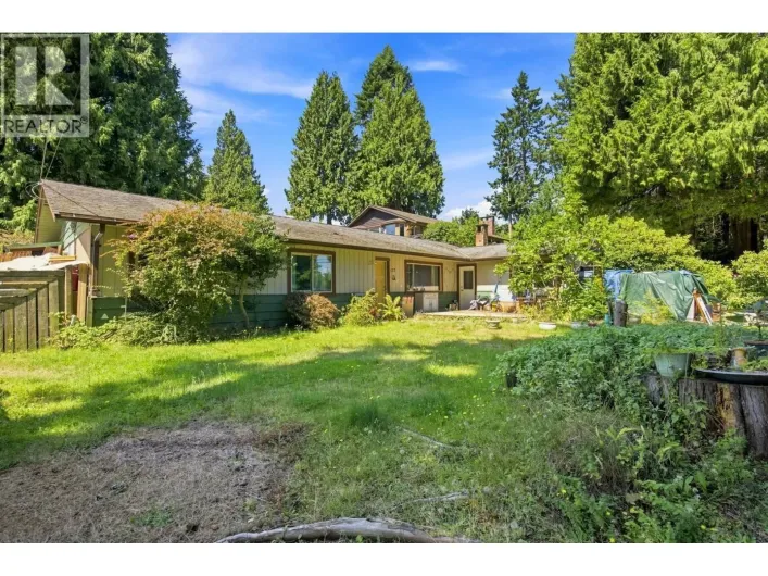 177 PRATT ROAD, Gibsons