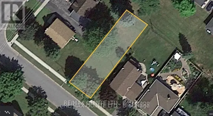 177 SINGLETON DRIVE, Belleville