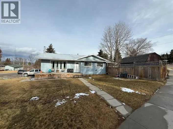 177 Tamarack Avenue, Hinton