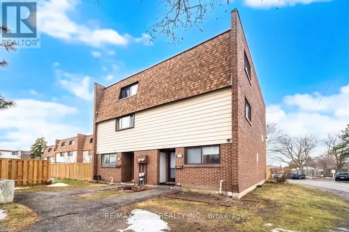 Row / Townhouse for sale: 178 - 180 MISSISSAUGA VALLEY BOULEVARD, Mississauga