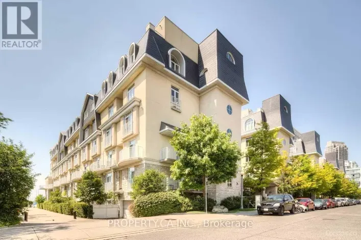 178 - 28 STADIUM ROAD, Toronto