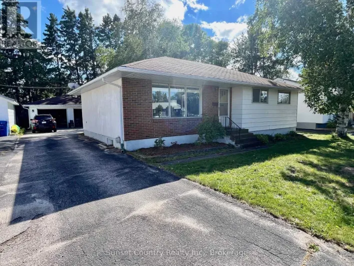 178 PARKDALE ROAD, Dryden