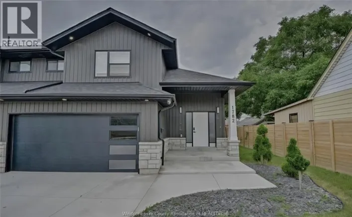 1782 PIERRE AVENUE, Windsor