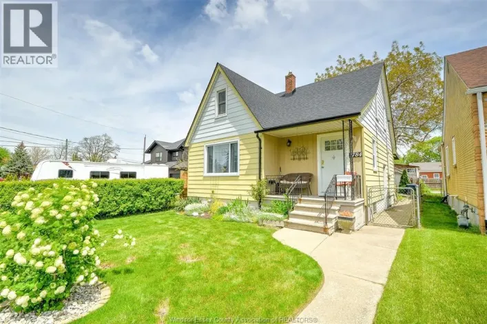 1784 PIERRE AVENUE, Windsor