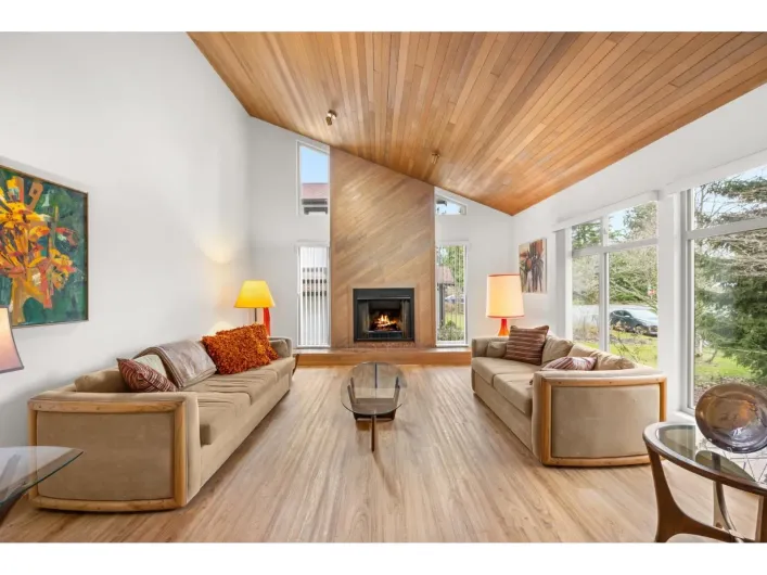 1785 140A STREET, Surrey