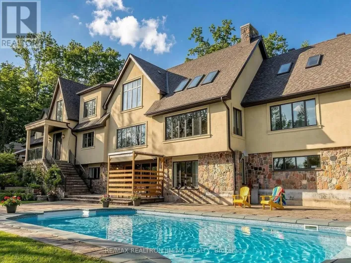 1785 DAVIS DRIVE W, King