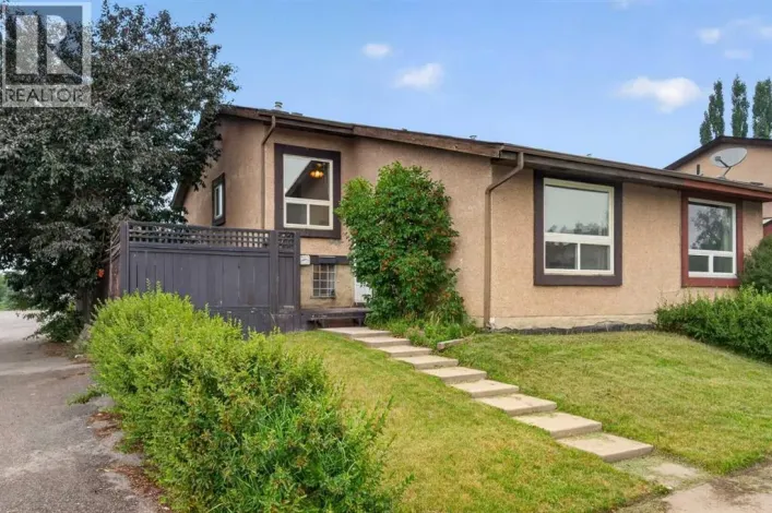 179 Pinecliff Close NE, Calgary