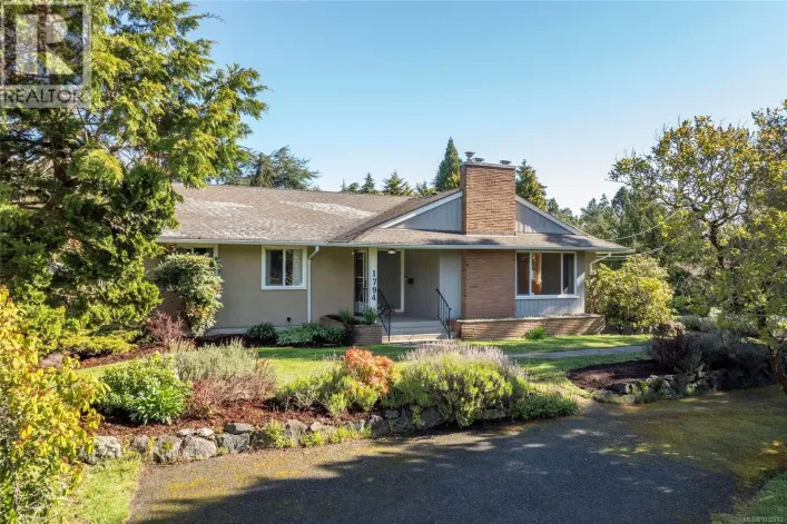 1794 Barrie Rd, Saanich