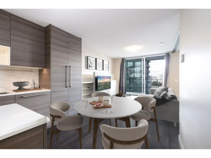 17xx 13398 104 AVENUE, Surrey