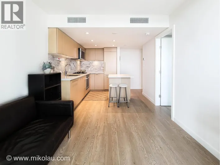 17XX 8189 CAMBIE STREET, Vancouver
