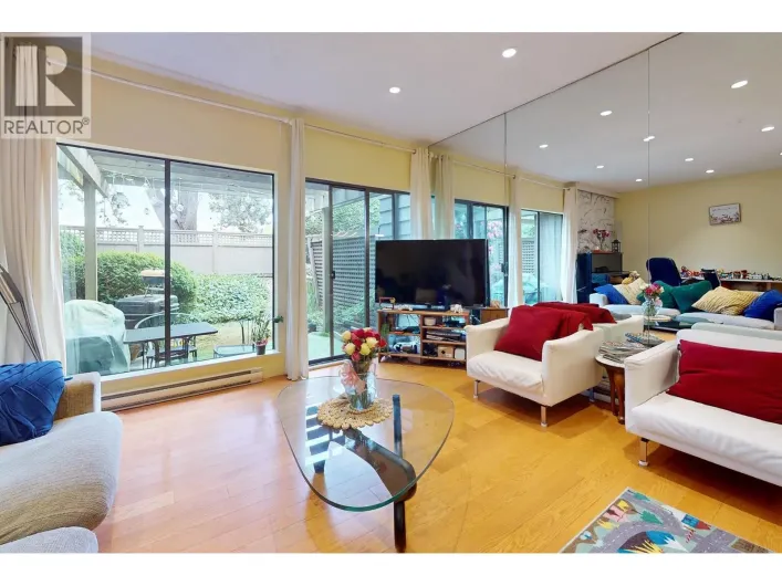 18 10391 NO. 3 ROAD, Richmond