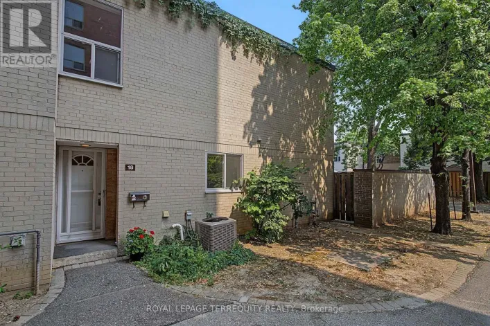 18 - 11 FOUR WINDS DRIVE, Toronto