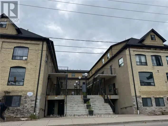 18 - 12 BRIDGEPORT ROAD E, Waterloo