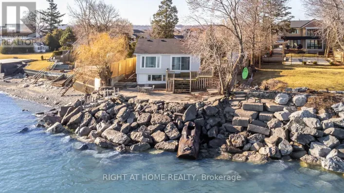 18 1/2 LAKESHORE DRIVE, Hamilton