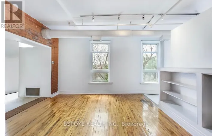 18 - 121 PRESCOTT AVENUE, Toronto