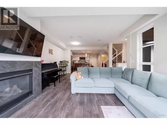 18 13040 NO. 2 ROAD, Richmond