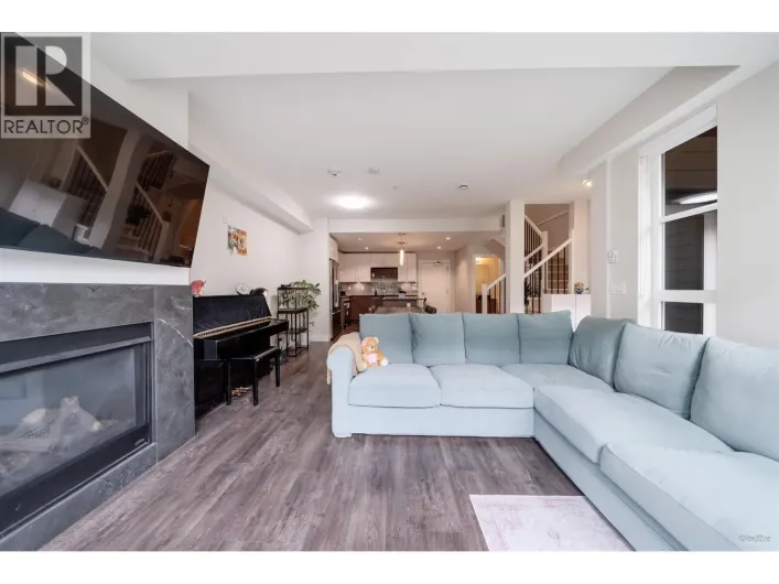 18 13040 NO. 2 ROAD, Richmond