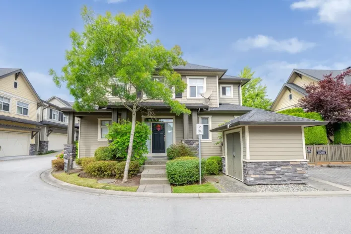 Row / Townhouse for sale: 18 15885 26 AVENUE, Surrey