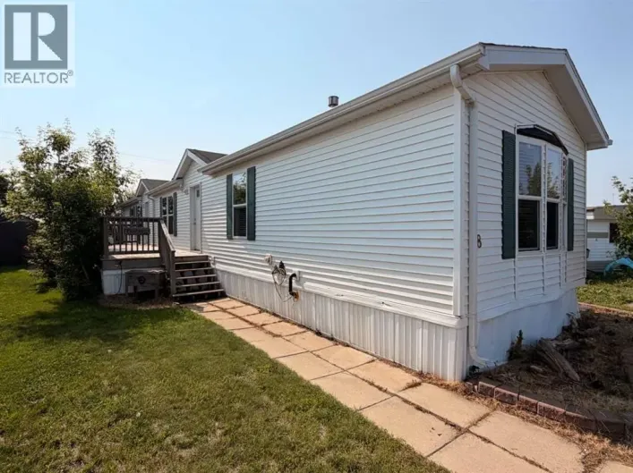 18, 1609 14 Street, Wainwright