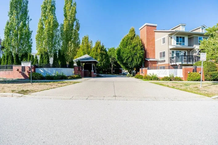 18 19505 68A AVENUE, Surrey